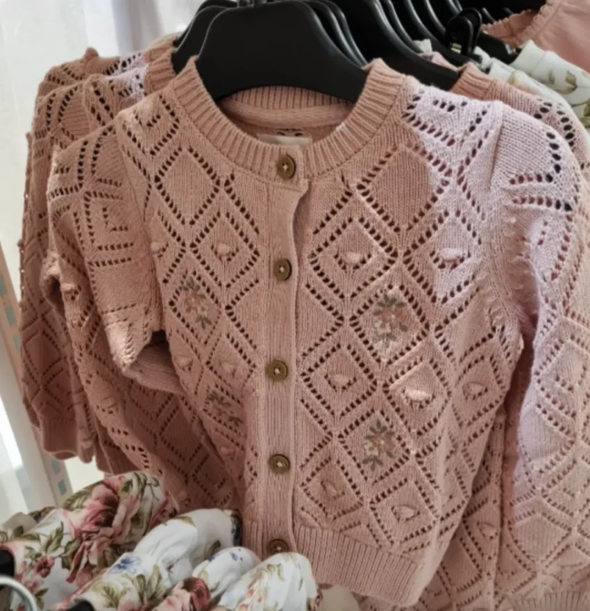 Söt rosa cardigan för barn