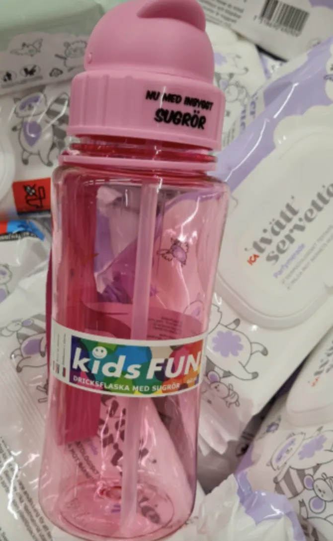 Rosa vattenflaska för flickor från Kids Fun