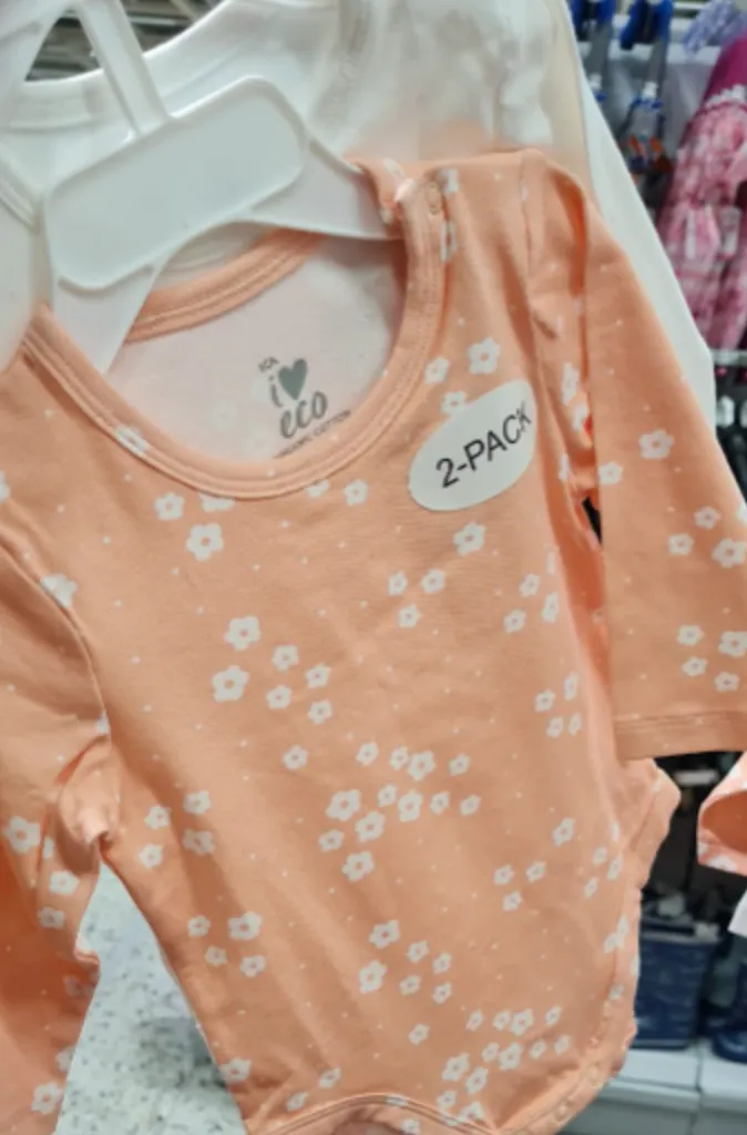 Aprikos färgad body