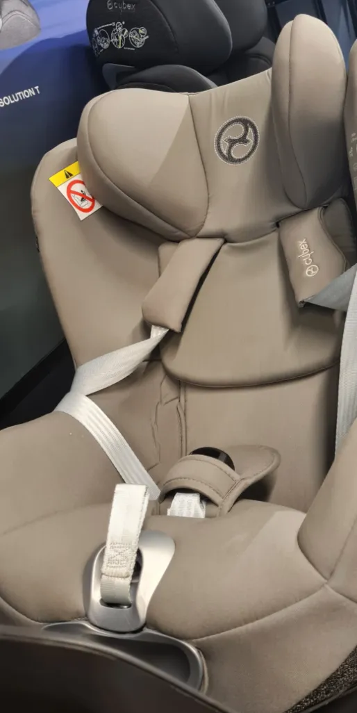 Ljusgrå bilbarnstol Cybex